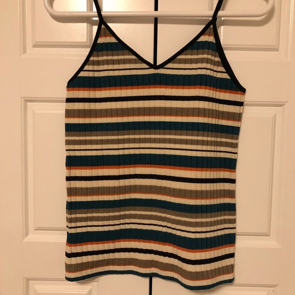 V-neck Striped Top 🌺 - Picture 5 of 6